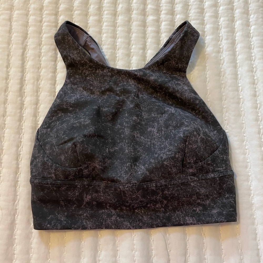 Lululemon longline high neck energy bra size 4 in grey speckle pattern.
